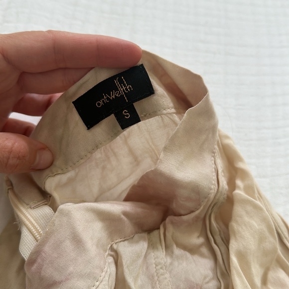 Silky skirt with slit - Picture 2 of 3